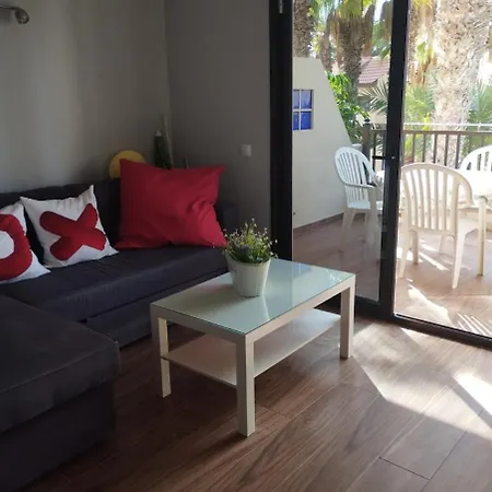 公寓 Beautiful For 4 People In *